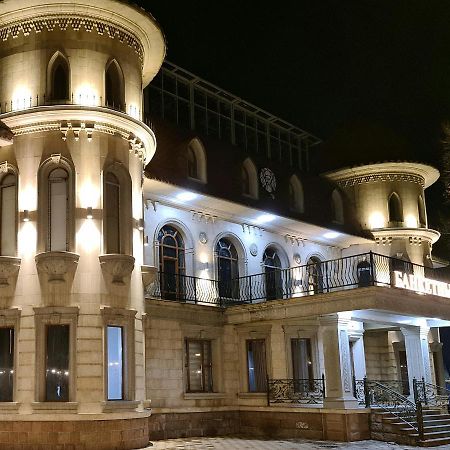 Riverside Boutique Hotel Алматы Экстерьер фото