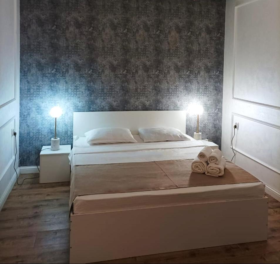 Riverside Boutique Hotel Алматы Экстерьер фото