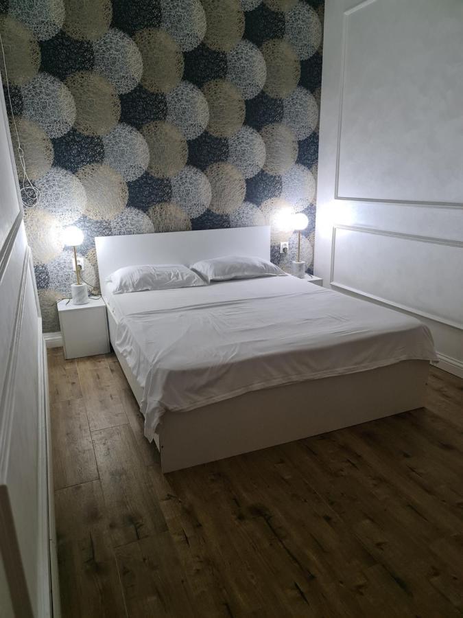 Riverside Boutique Hotel Алматы Экстерьер фото